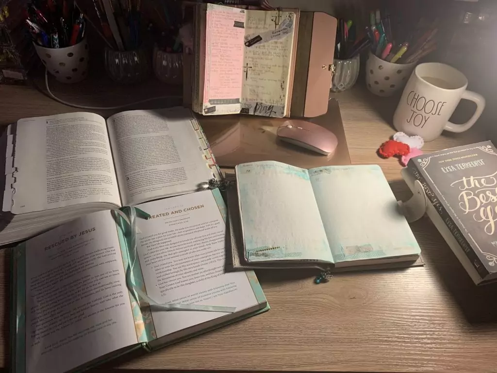Bible Study With Me - Contact Creative Jesus Girl